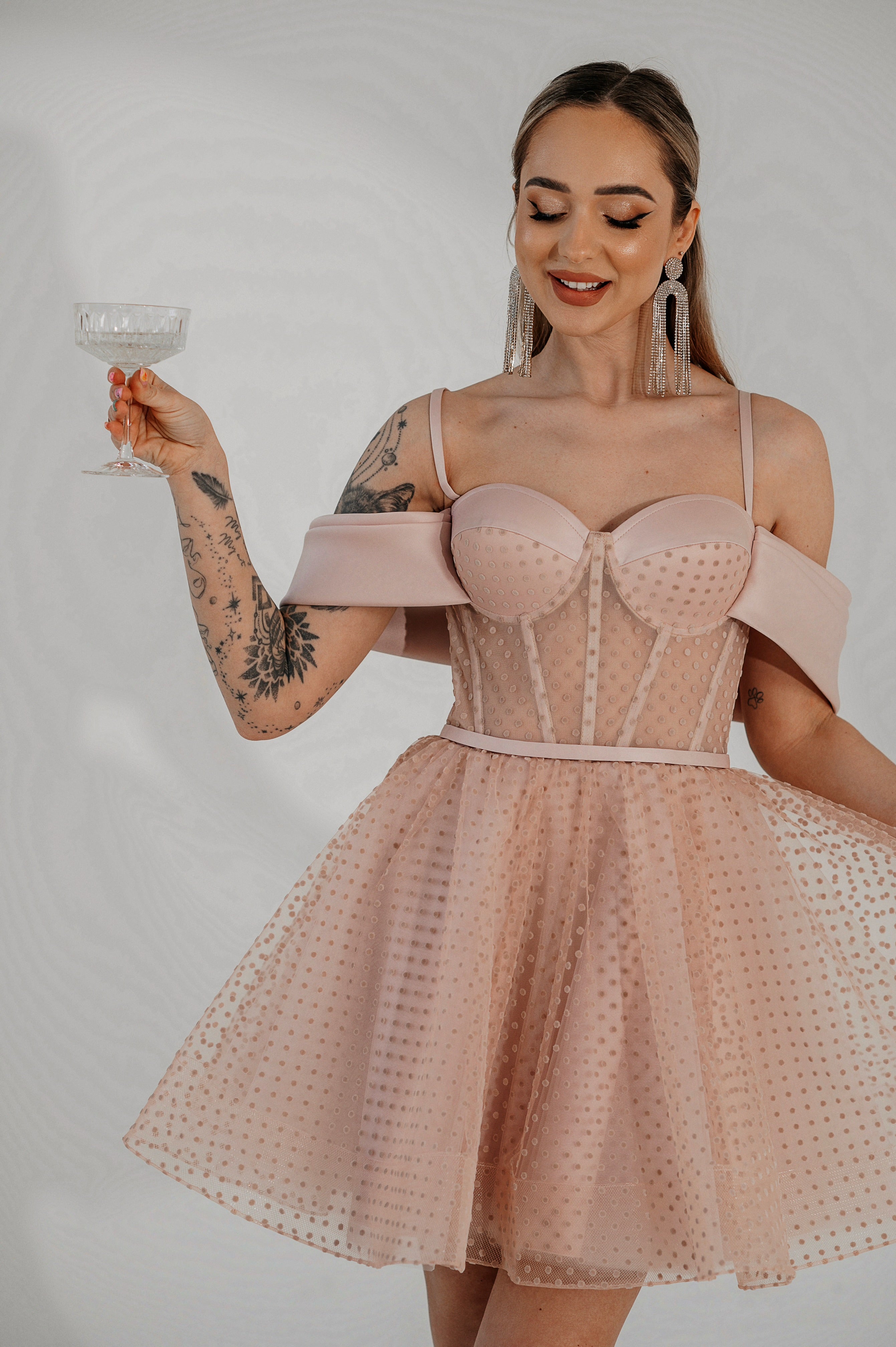 Suknelė 'Glamour Elegance'