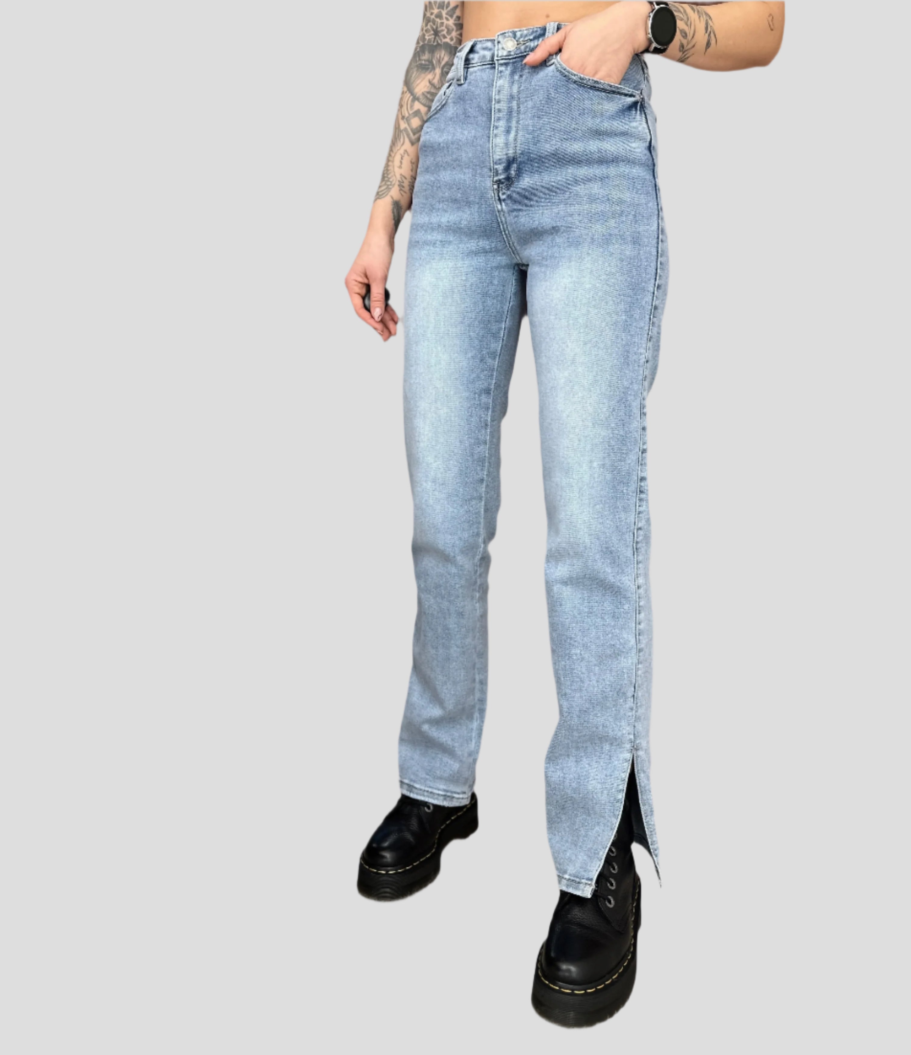 Džinsai moterims su aukštu liemeniu