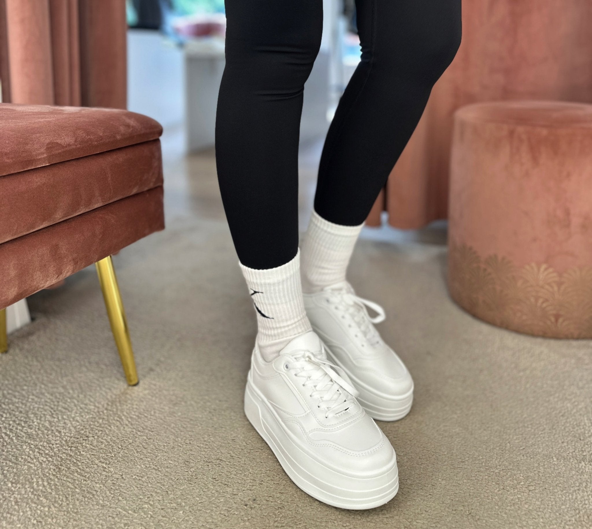 Kedai ‘White’ - MASIM -