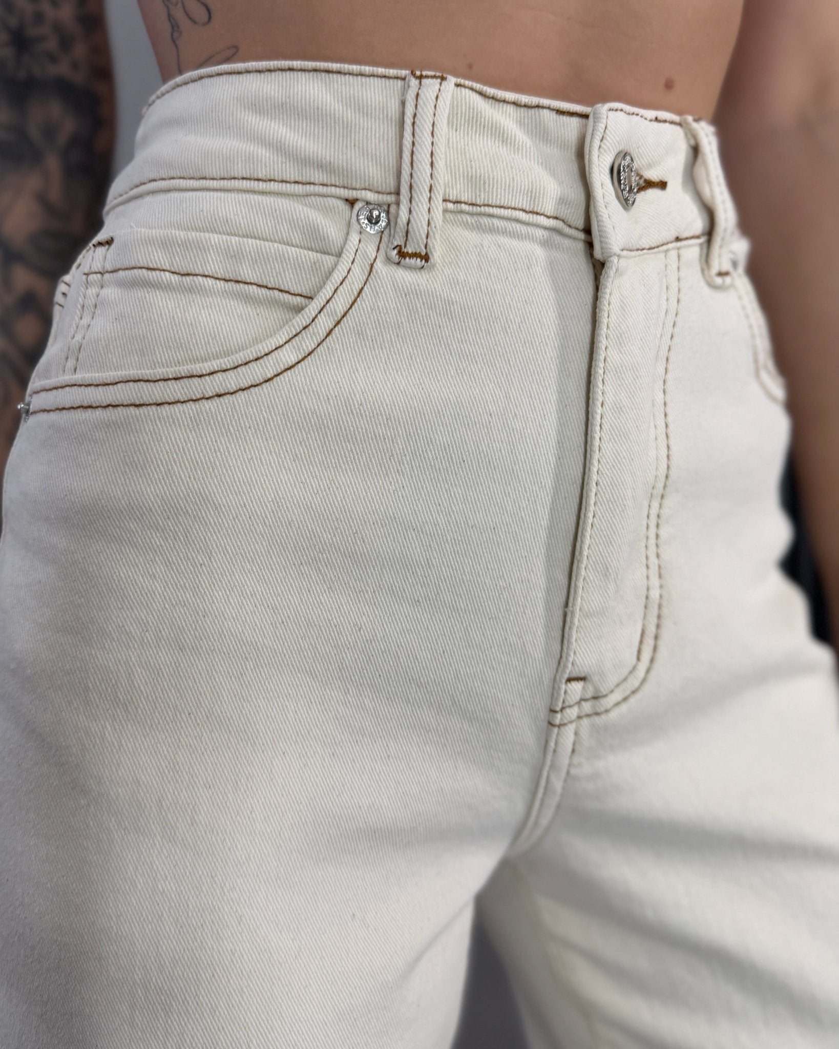 Kreminiai džinsai ‘Mom fit’ - MASIM - Džinsai