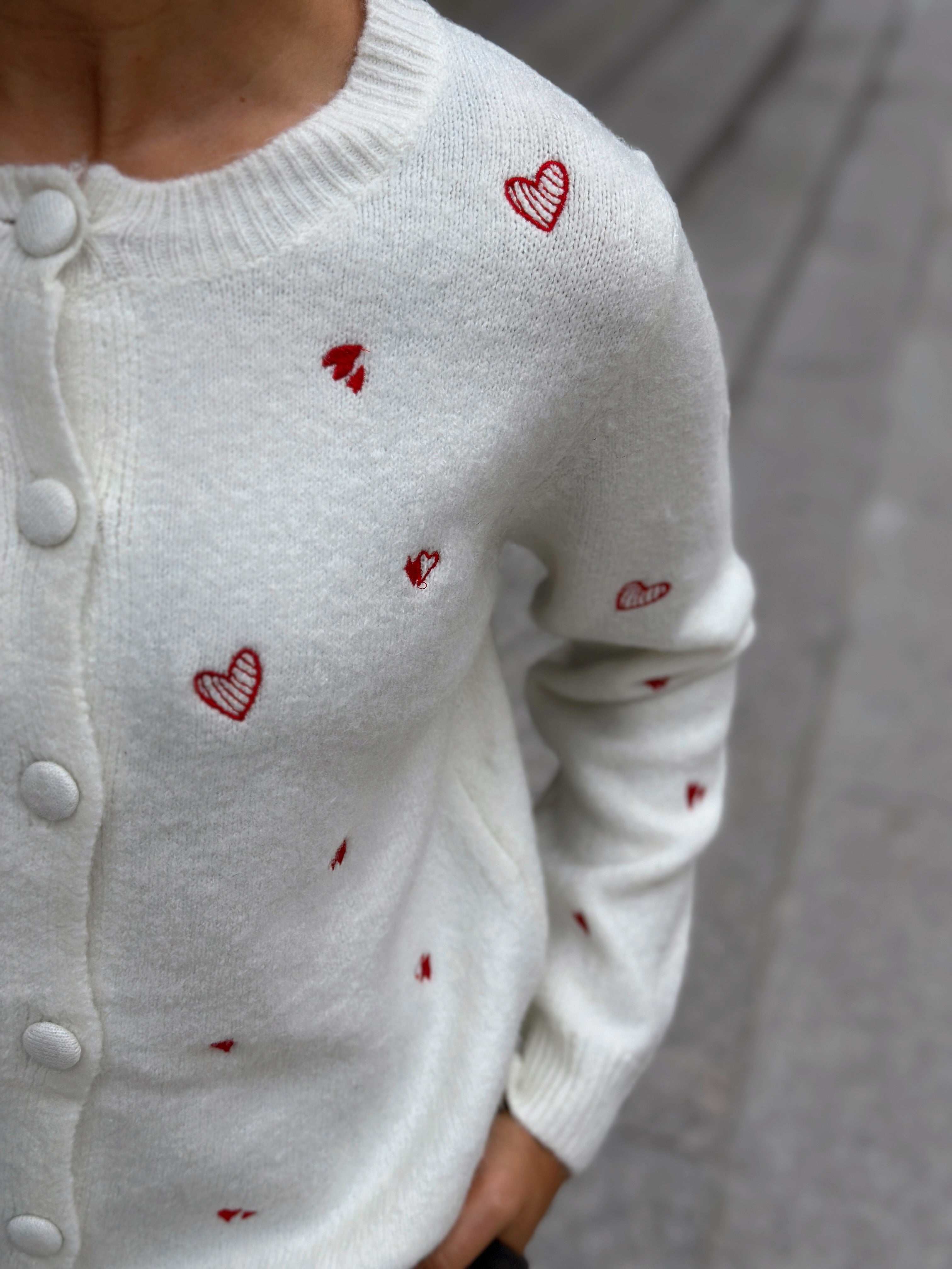 Megztinis ‘White heart’