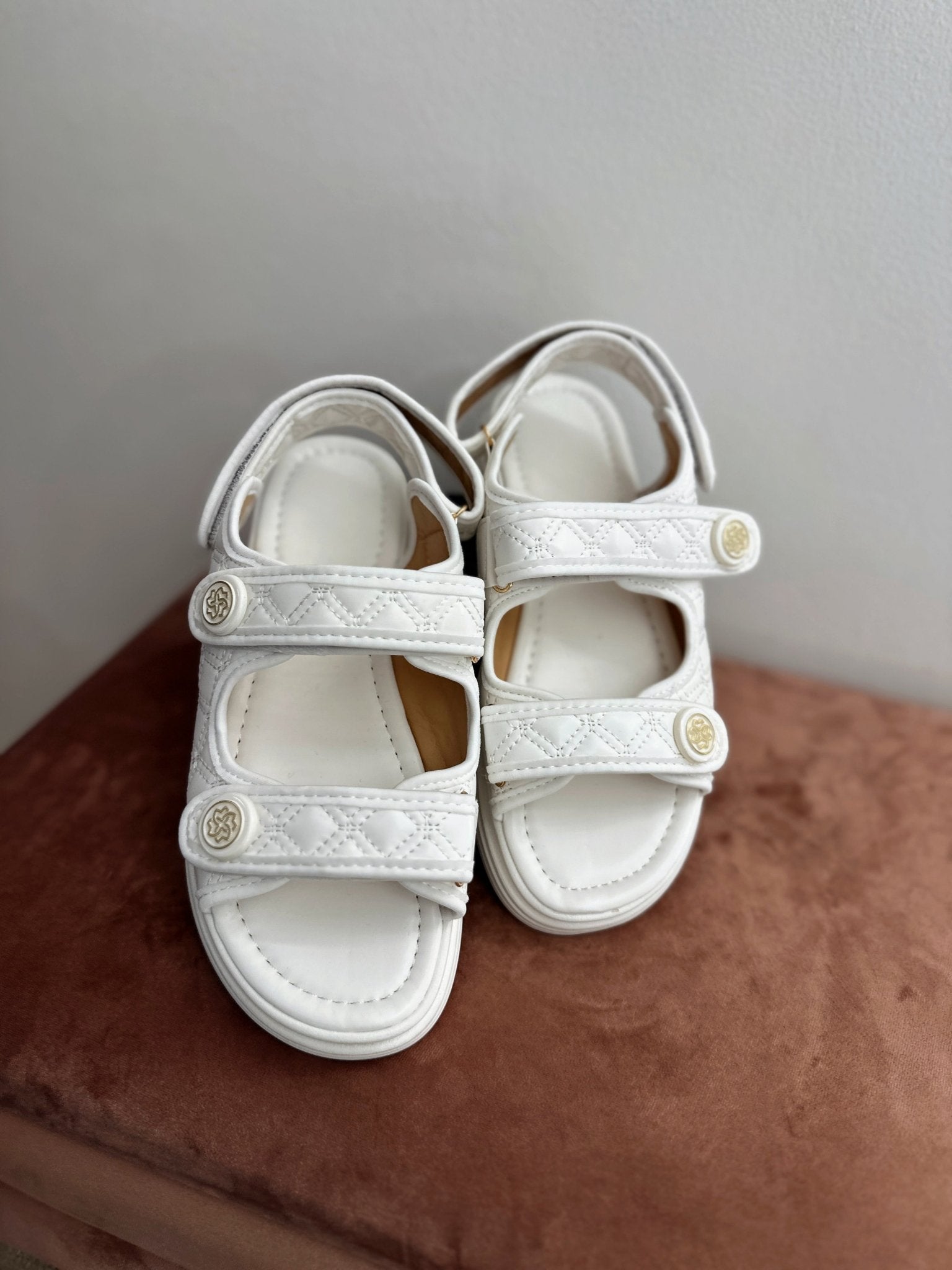 Basutės ‘White’ - MASIM - Basutes