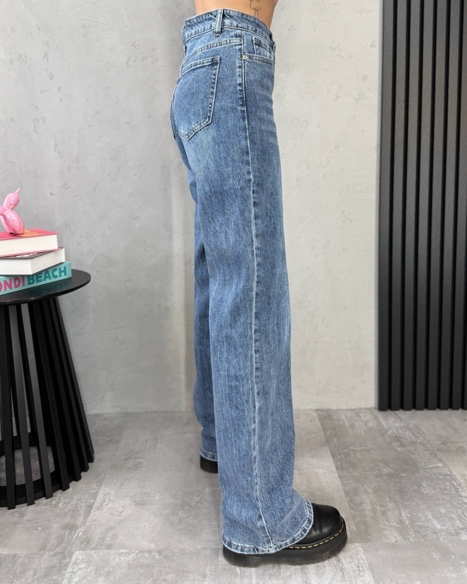 Džinsai aukštaugėms moterims – extra long ilgis, modernus stilius