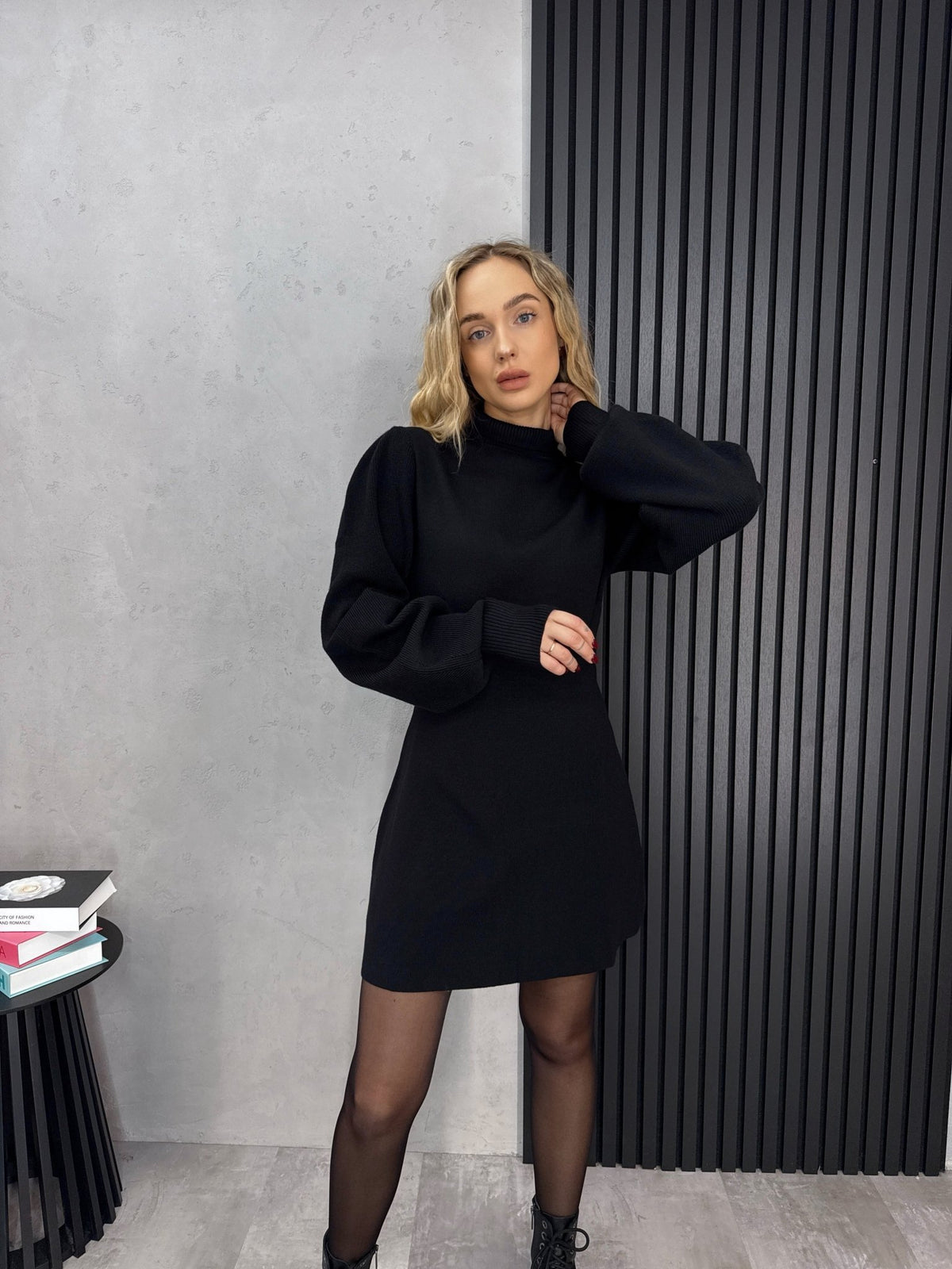 Juoda suknelė ‘Tov’ - MASIM - suknelės